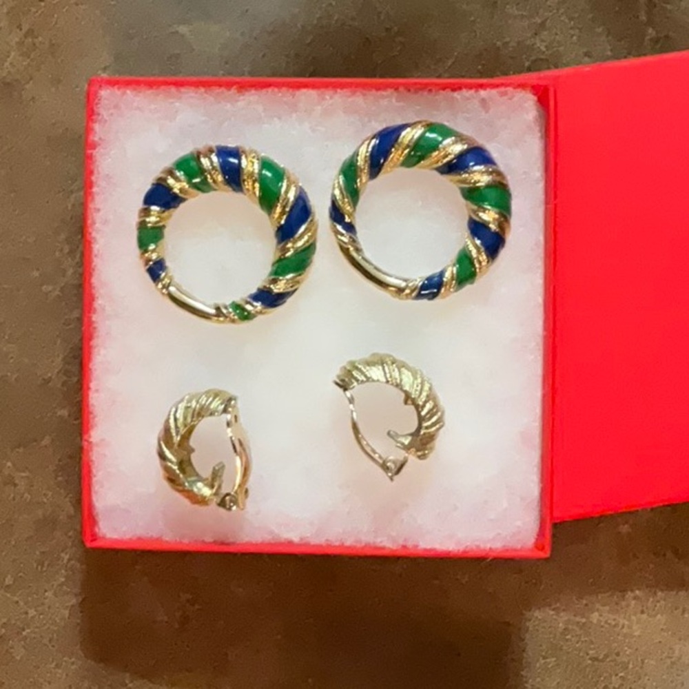 Joseph Mazer Clip Earrings Gold-Tone and Enamel Removable Charm. Vintage.